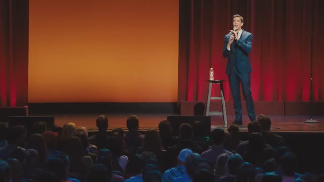 AMIGO Comedy | John Mulaney - Being married so nice