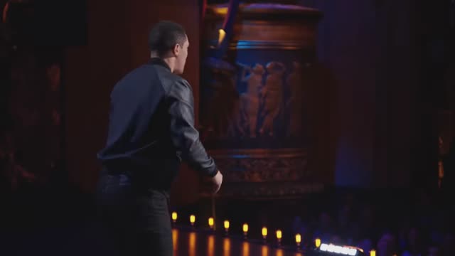 AMIGO Comedy | Trevor Noah - We have traffic lights, but we don't use them